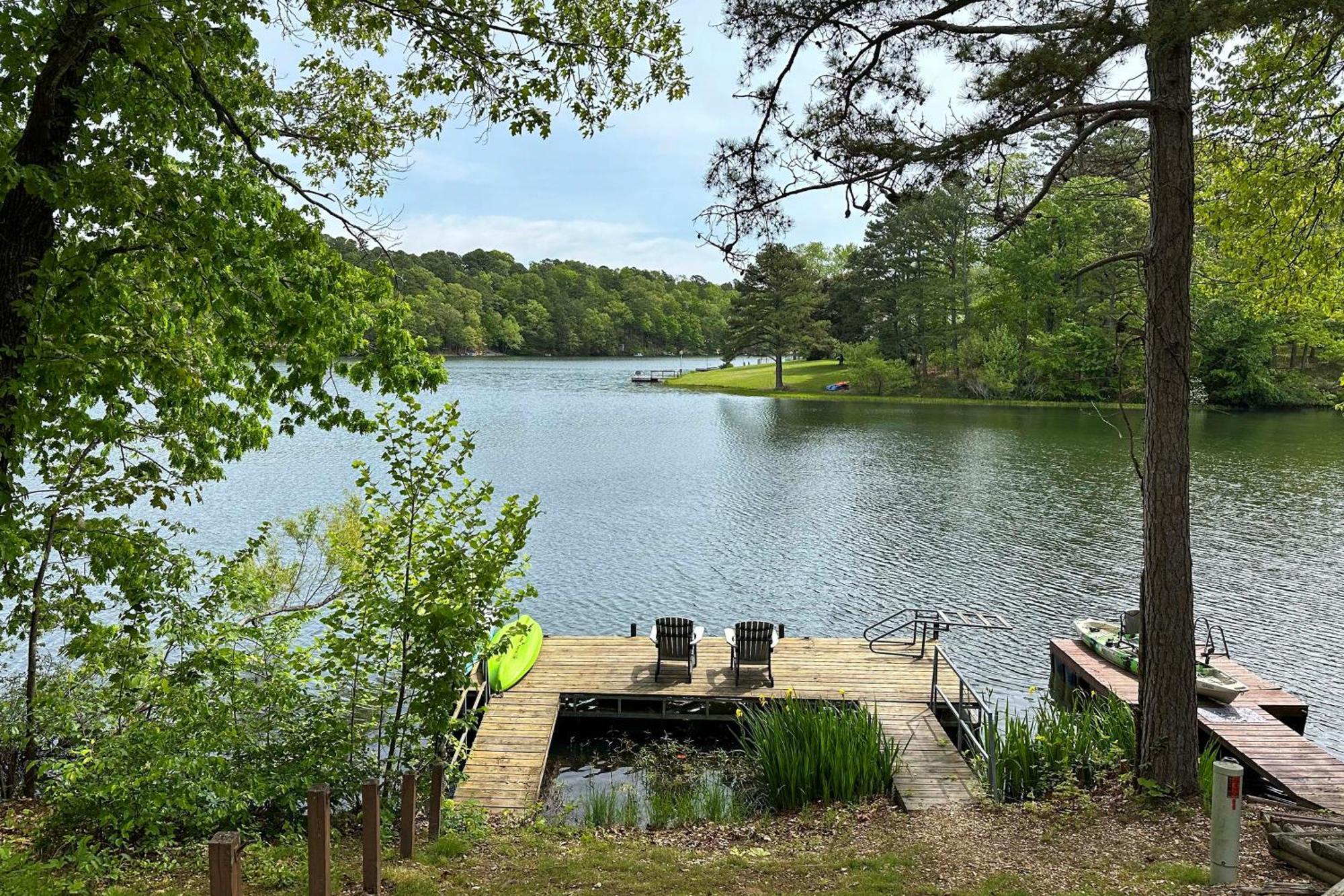 Renovated Lakefront Escape With Private Dock And Deck! Bella Vista Exteriér fotografie